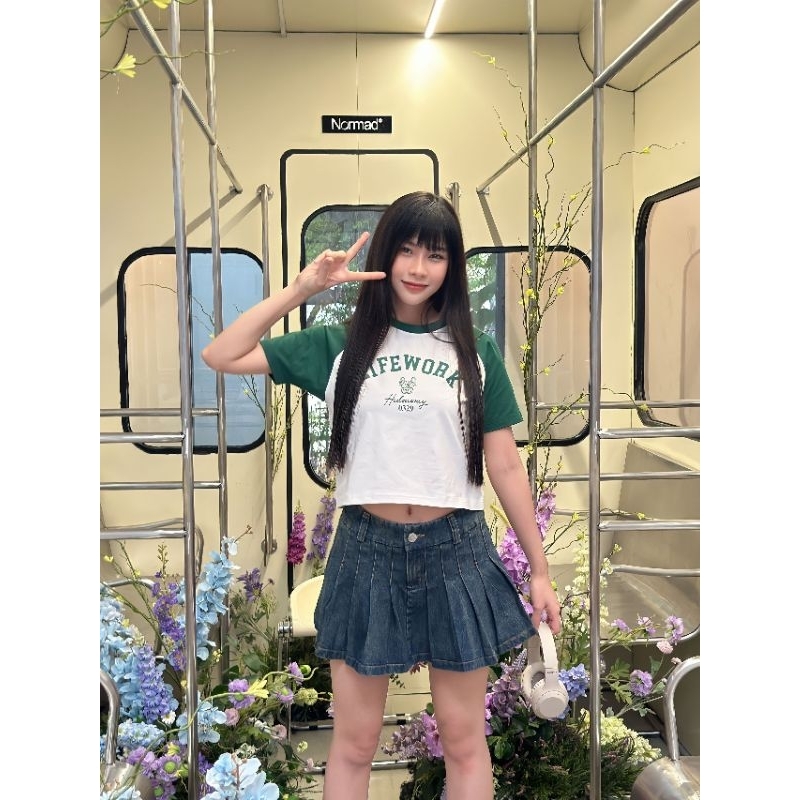 (Sale) Áo thun nữ Life.work baby tee - tay ráp lăng