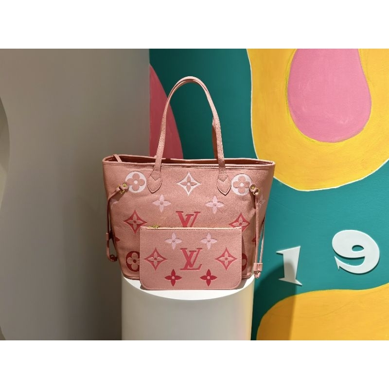 Túi xách nữ LV Neverfull da bò dập nổi hiệu ứng chuyển màu mới cực đẹp