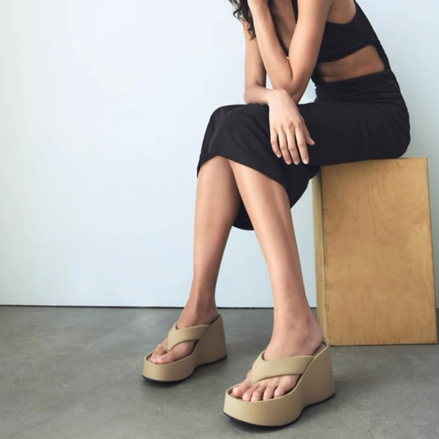 DÉP XỎ NGÓN ĐẾ CAO ĐI BIỂN MÙA HÈ 2023