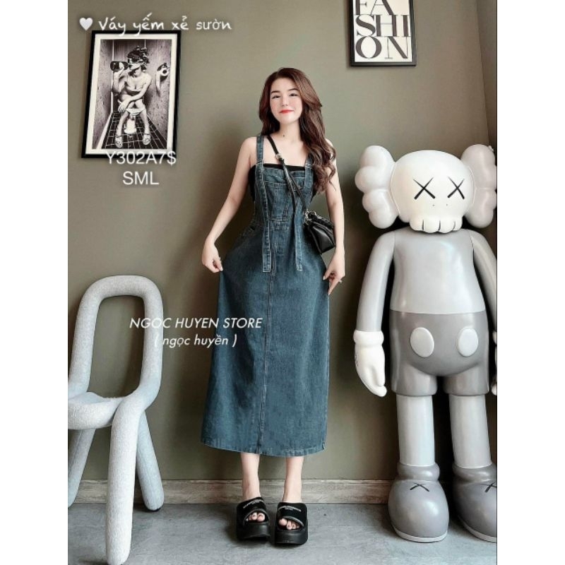 Váy Yếm Jeans Túi To Dáng Dài Xẻ Tà Sau ,Váy Bò Suông Phối Dây Yếm Ôm Body Vải Jeans Không Có Dãn - Y3026