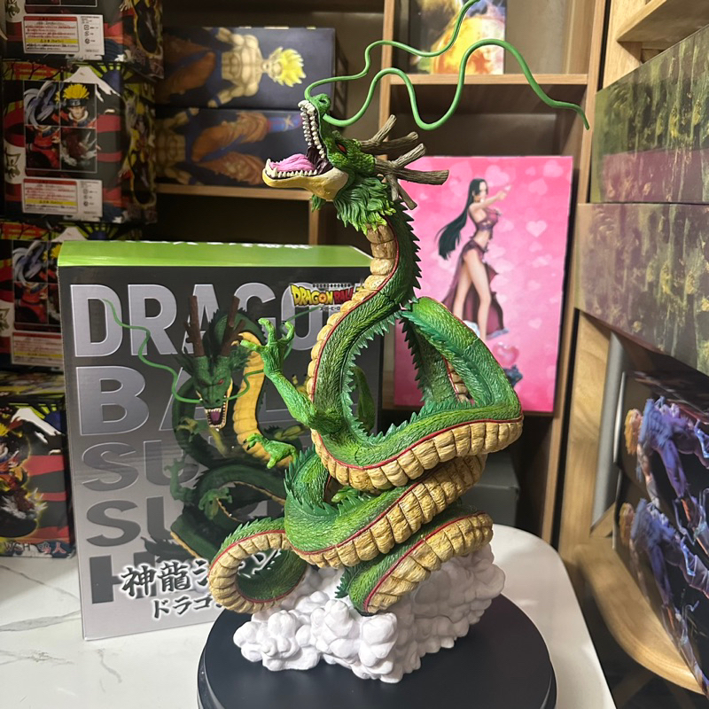 Mô hình rồng thần xanh lá cây ngẩng cao đầu