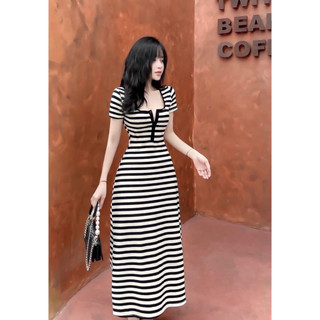 đầm tay ngắn dáng dài cổ vuông cài nút hot h