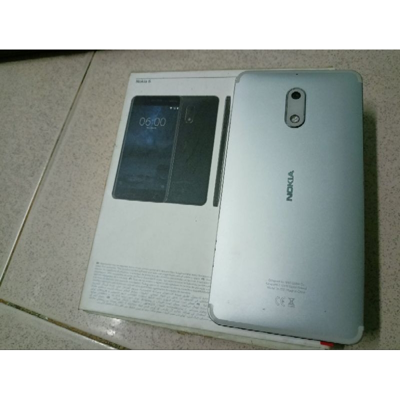 Điện thoại Nokia-6 màu bạc