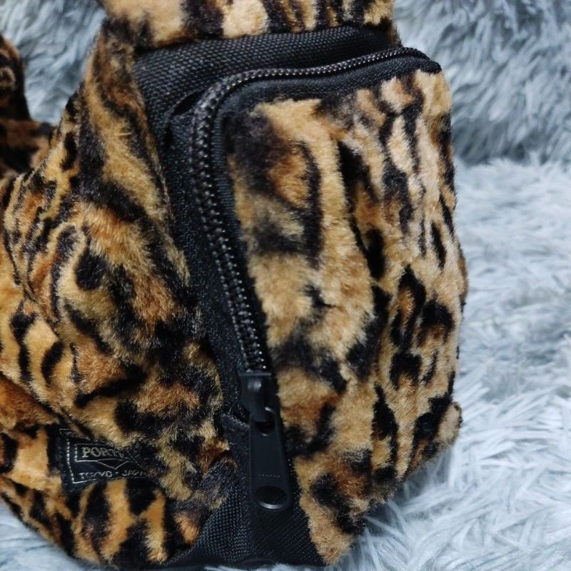 Túi M58 si hiệu PORTER Nhật hoạ tiết da báo dáng bao tử, đeo chéo, đeo vai 30cmx20cmx10cm