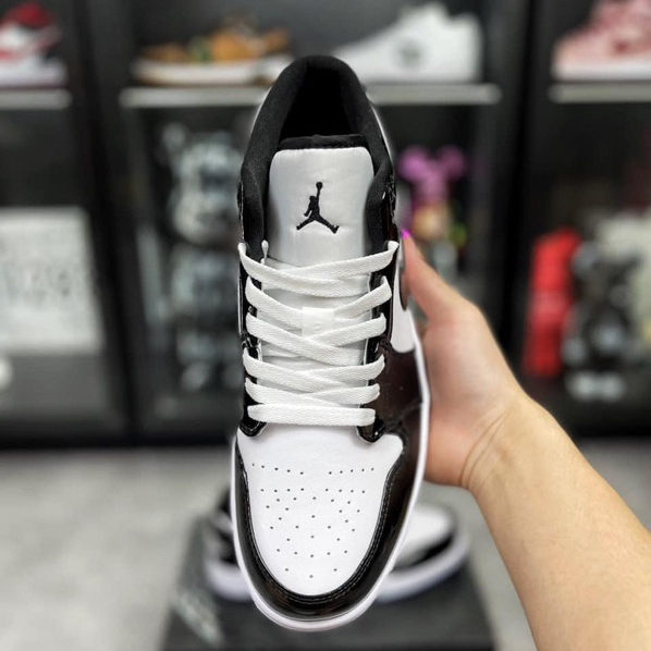 Giày thể thao Air Jordan 1 low Dark Concord màu đen bóng đế trong bản like.au hàng chuẩn trung đủ size nam nữ fullbox | BigBuy360 - bigbuy360.vn