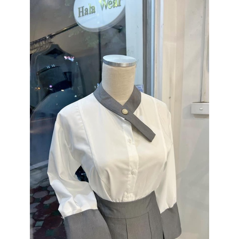 Set áo sơmi + chân váy ghi New