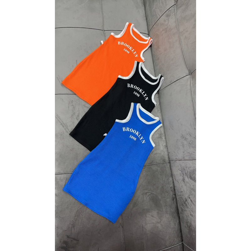 Váy ba lỗ cho bé gái