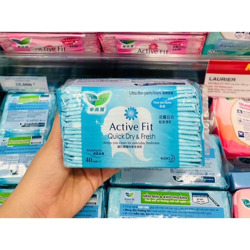 Băng vệ sinh hàng ngày siêu mỏng khô thoáng Laurier Active Fit không hương/ hương hoa/ trái cây/ Phân tử bạc 40 miếng