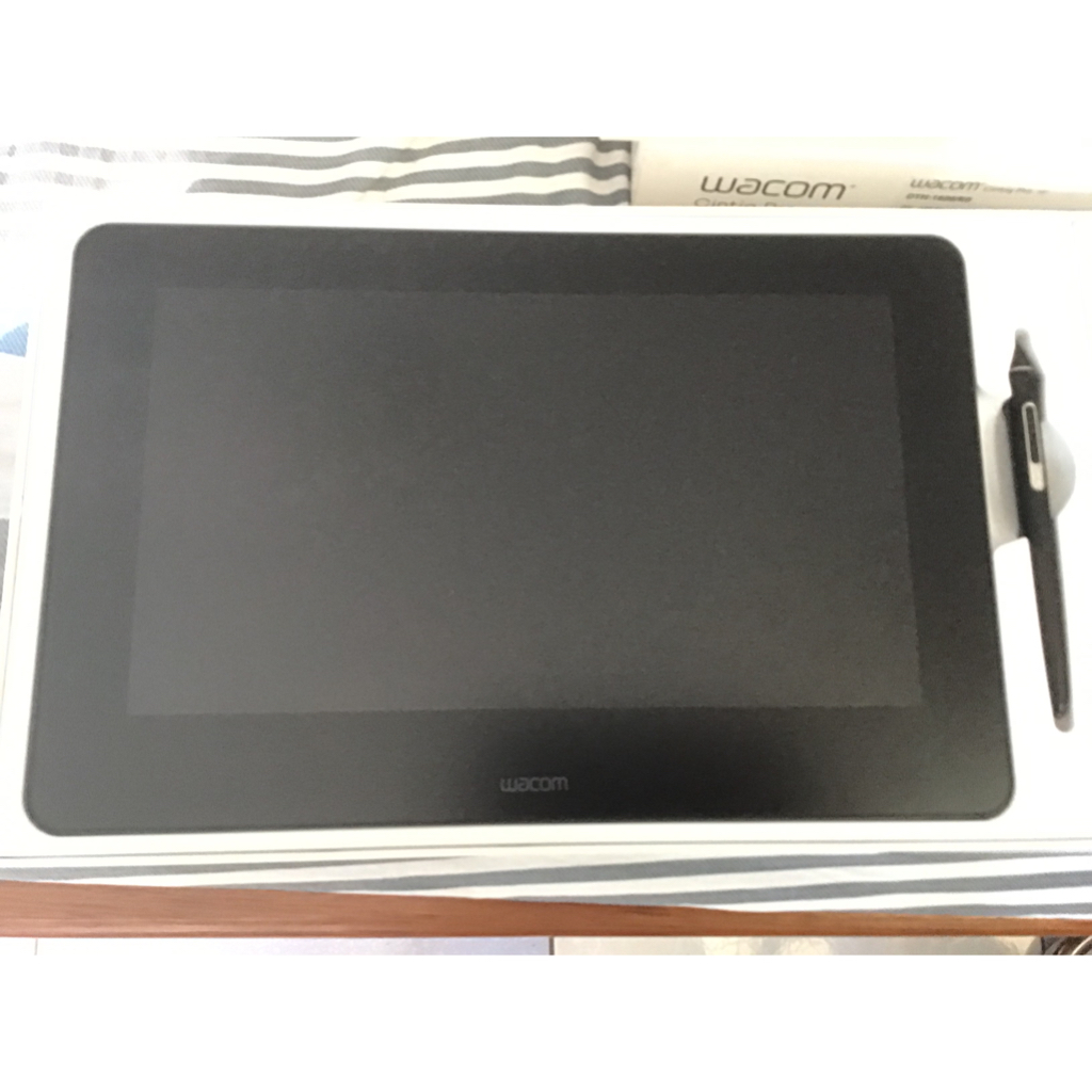 Bảng vẽ wacom cintiq pro 13 DTH-1320 Touch