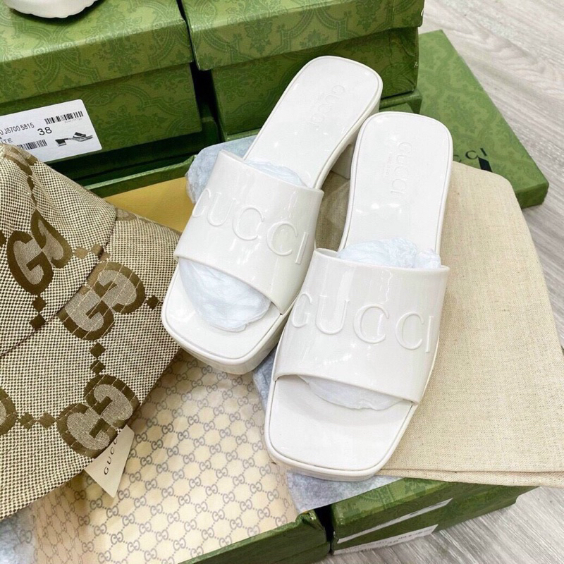Dép lê cao 5cm màu trắng kem