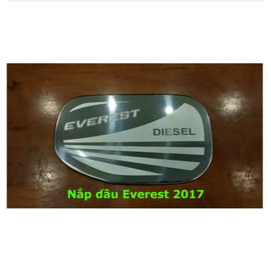 Ốp INOX nắp bình xăng FORD Everest 2017, 2010, 2023