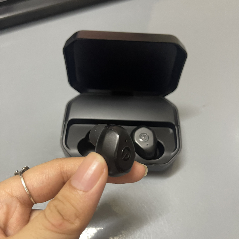 Tai nghe Không Dây Bluetooth AKIKI TWS-P10 BLACK Portable S23