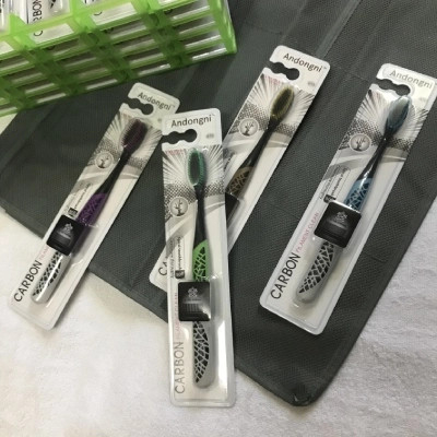 Bàn Chải Đánh Răng Than Tre Hoạt Tính Hàn Quốc