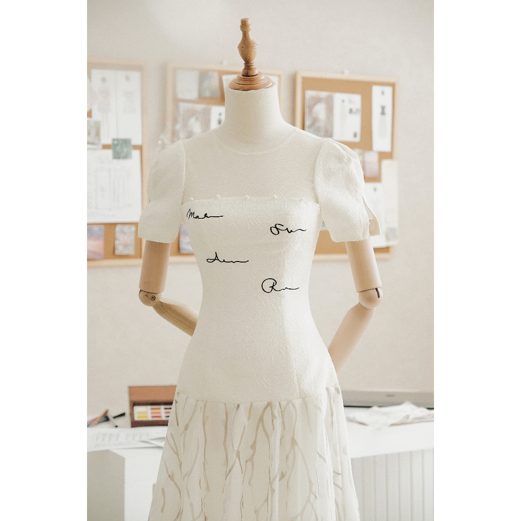 CHICHI - Váy Gấm hoa hồng vân nổi phối vải tơ Robe Champ de roses