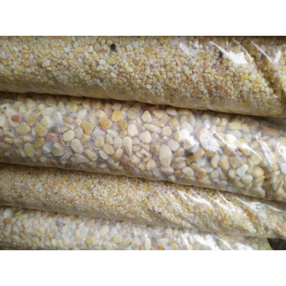 Bịch sỏi Vàng 1 KG trang trí hồ cá cảnh.