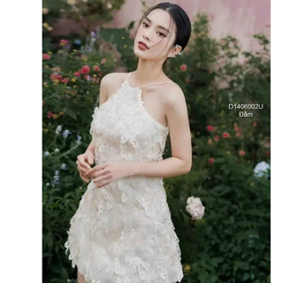 Đầm dáng ngắn cổ yếm cực xinh cập bến!