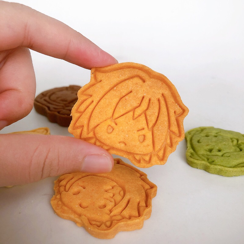 Combo 6 bánh quy Kimetsu no Yaiba nhân vật Inosuke, Shinobu, Tanjiro, Zenitsu, Nezuko, Giyu