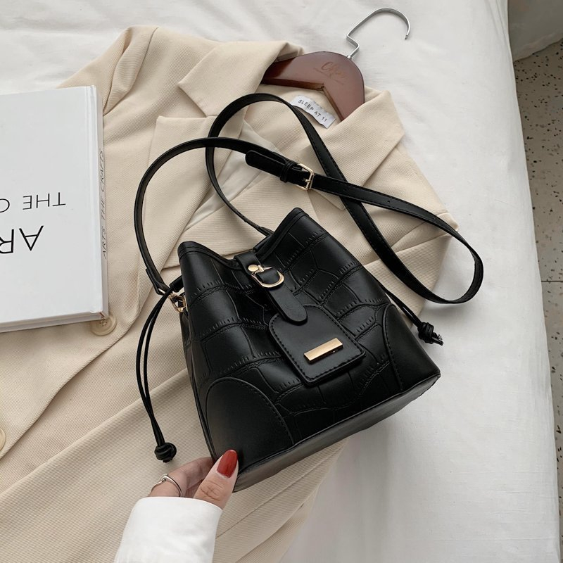 Túi Xách Nữ Công Sở Đeo Chéo Nữ Dây Rút WESTIE STUDIO - A336.TXN