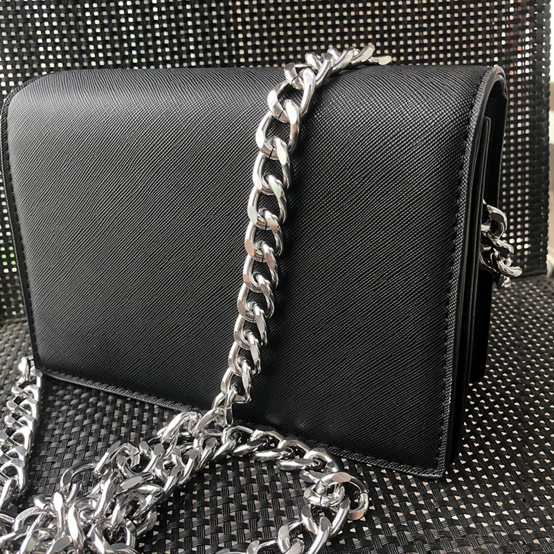 Túi Đeo Chéo Nữ Da Lì Phối Dây Xích Westie Studio - A339.TXN