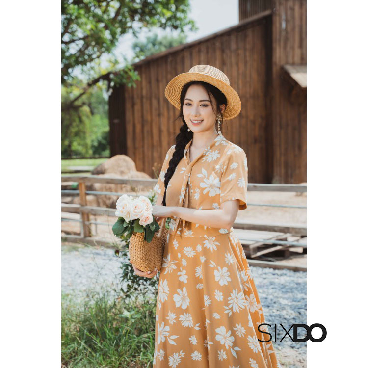 Chân váy hoa lụa chữ A thời trang SIXDO (Light Brown Floral Midi Silk Skirt)