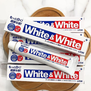 Kem đánh răng white & white nhật bản