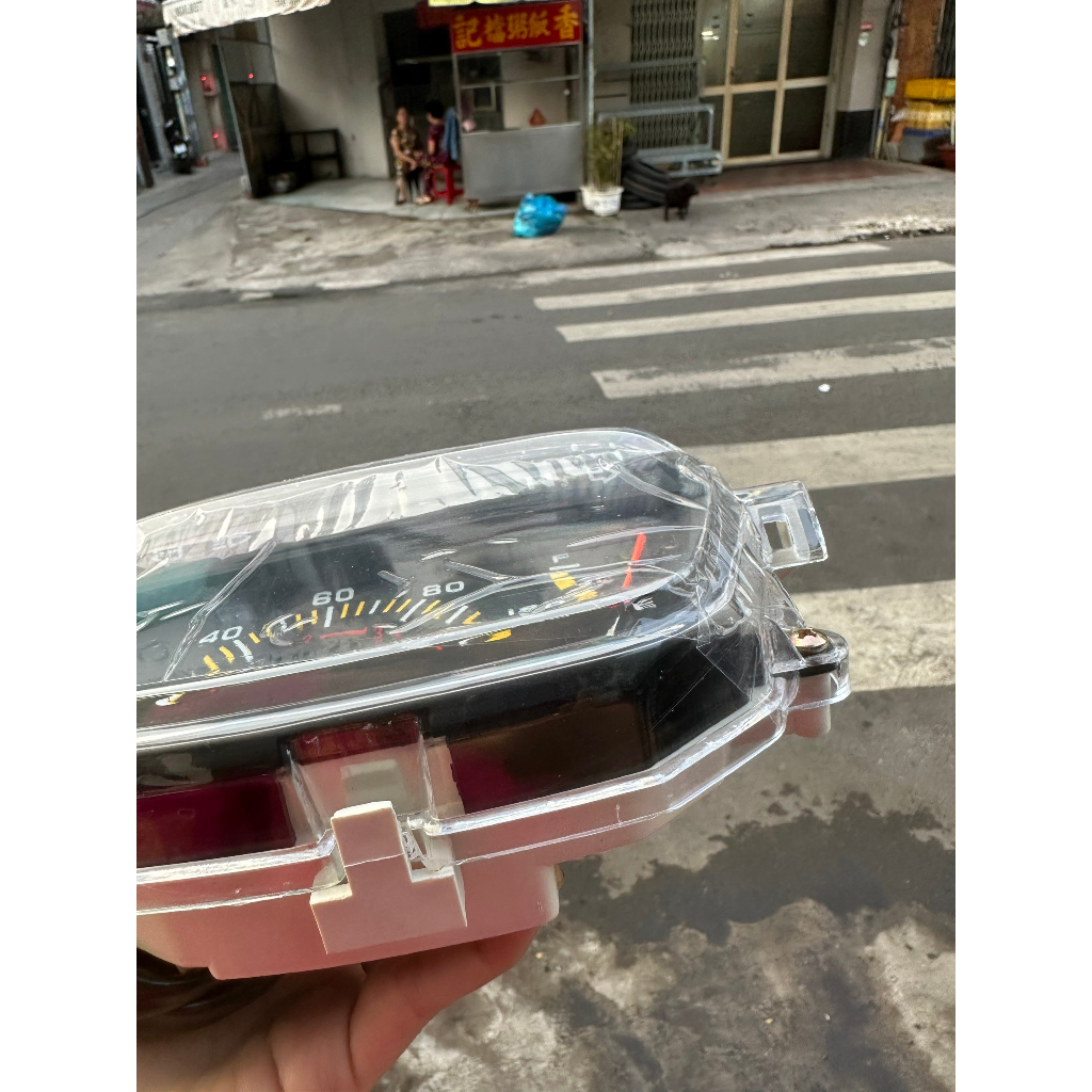 ĐỒNG HỒ XE DREAM LÙN