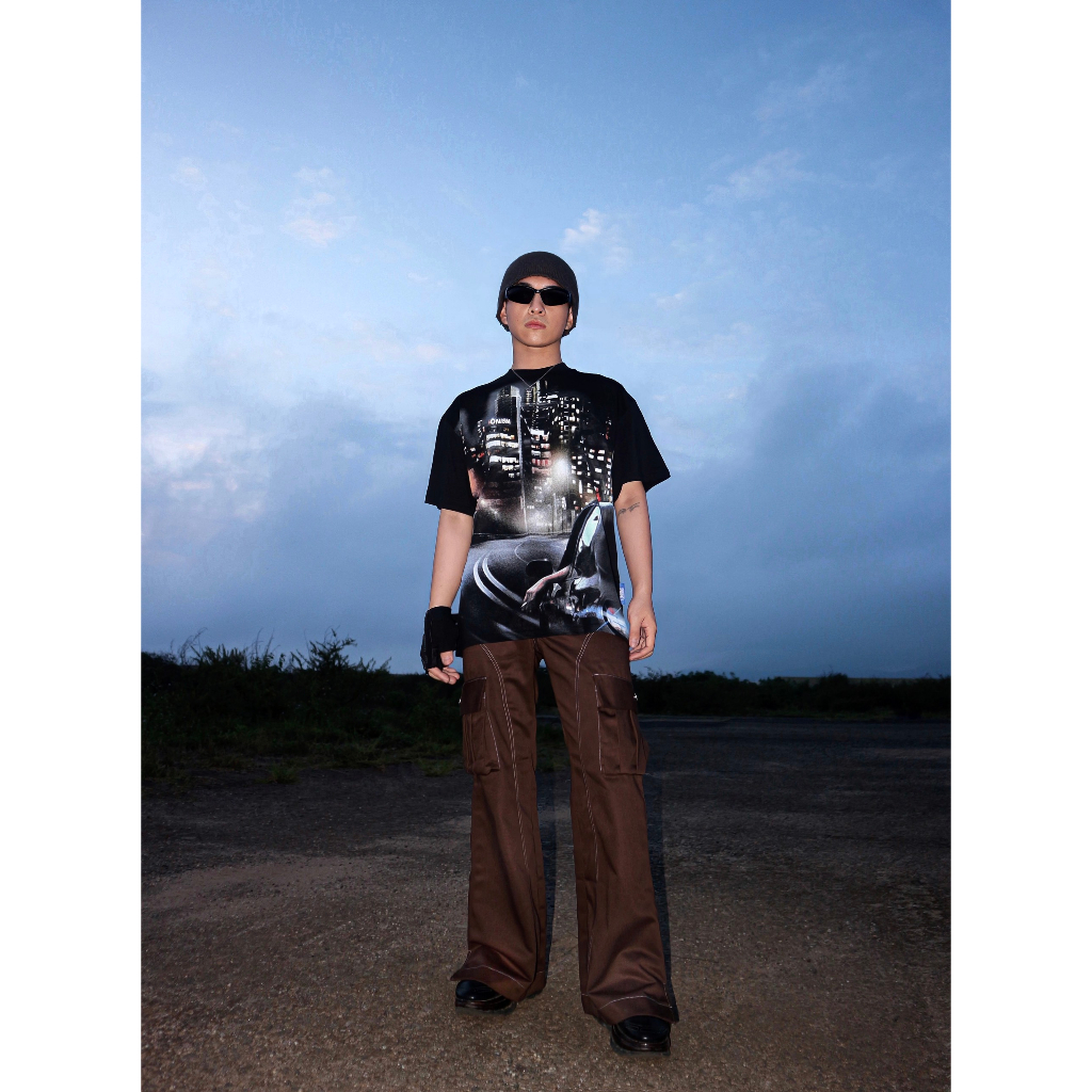 Áo thun unisex Nightlife T-Shirt màu đen - Charm tee Onism