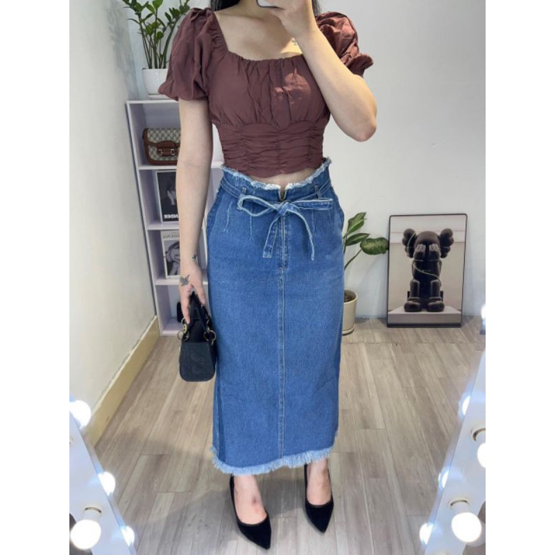 chân váy dài qua gối