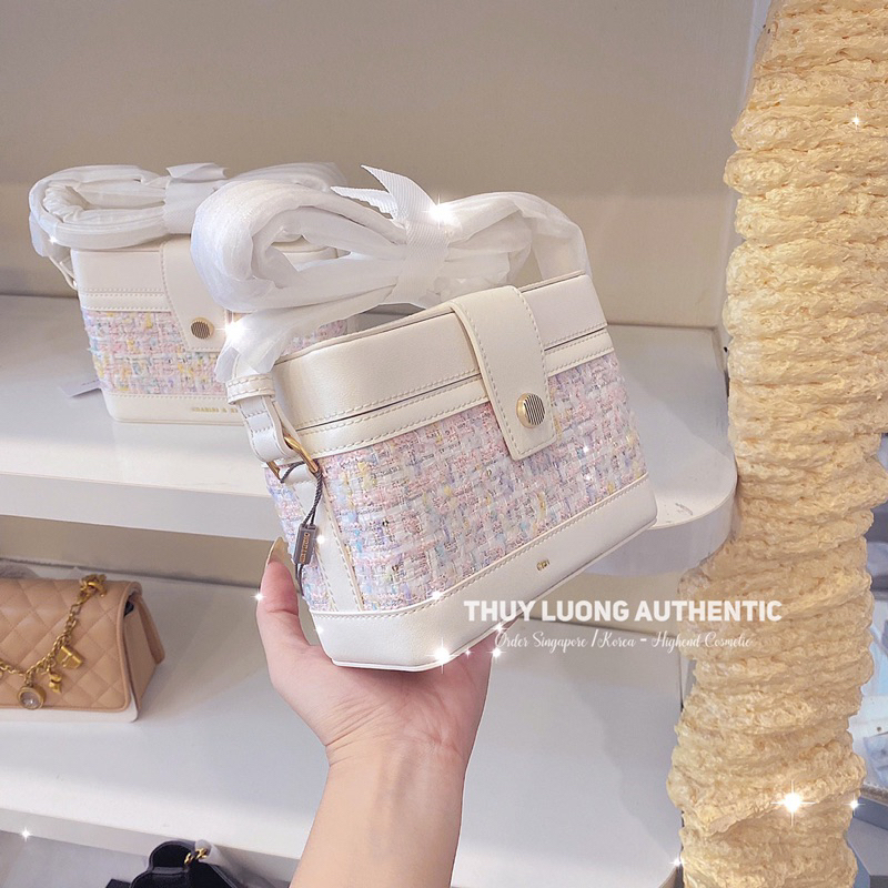 Túi xách Charles and Kieth màu trắng dạ hồng và đen CK2-80701182