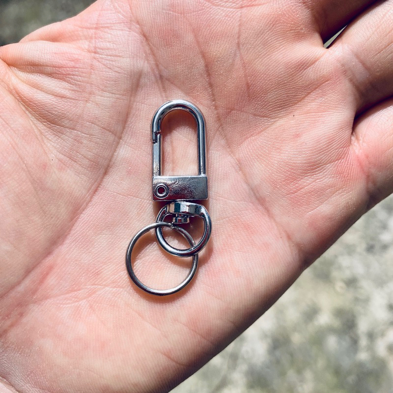 Móc khoá treo remote màu bạc