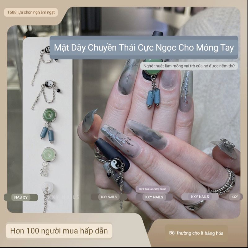 Charm dây chuyền ngọc bội gắn trang thí móng tay