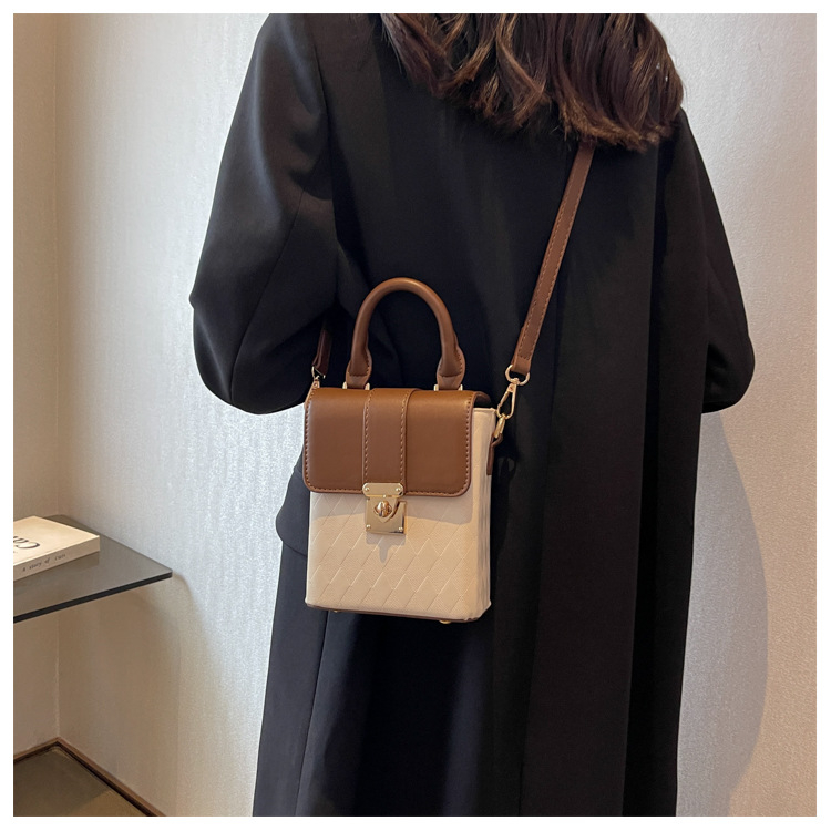 Túi xách nữ hình hộp họa tiết xách tay đeo chéo đeo vai JOYKI NT03