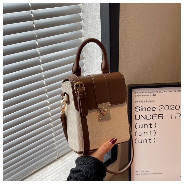 Túi xách nữ hình hộp họa tiết xách tay đeo chéo đeo vai JOYKI NT03