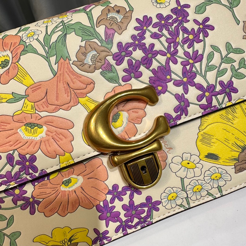 Túi xách Coach Studio Shoulder Bag thêu hoa cực đẹp