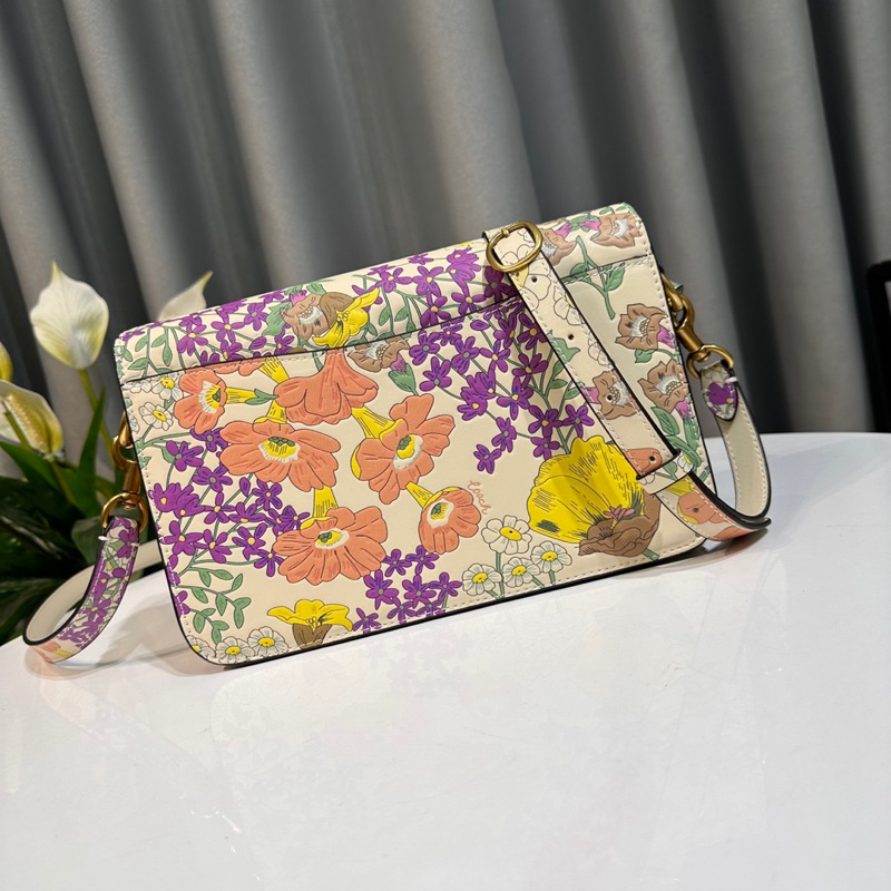 Túi xách Coach Studio Shoulder Bag thêu hoa cực đẹp