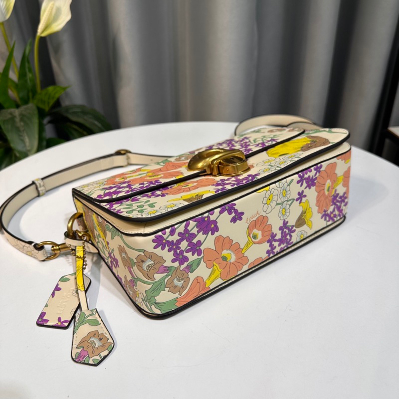 Túi xách Coach Studio Shoulder Bag thêu hoa cực đẹp