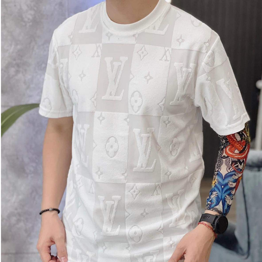 Áo thun nam cổ tròn mới nhất Áo phông nam boy phố lv