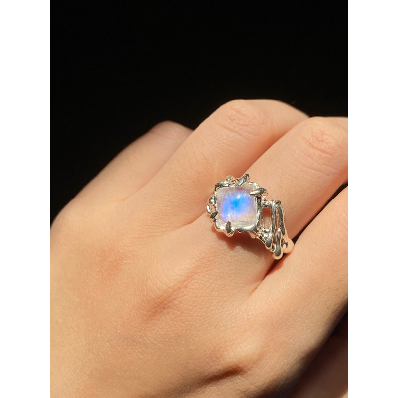 Nhẫn bạc moonstone cá tính bạc dày dặn