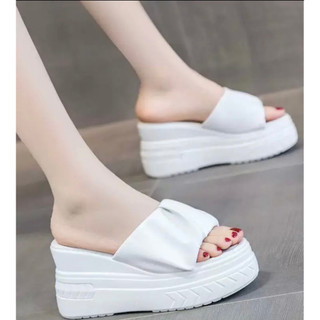 Dép xuồng quai da nhúm cao 7p