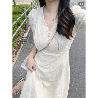 ĐẦM GẤM MIDI CỔ V NÚT NGỌC