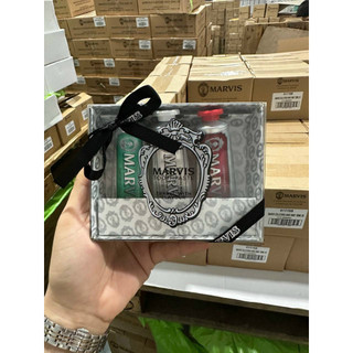Kem Đánh Răng Marvis cao cấp Bá Tước Cinnamon Mint