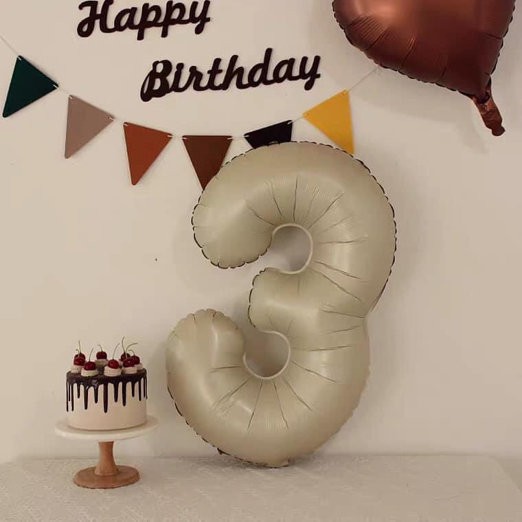 Bóng số tuổi sinh nhật màu kem, nâu caramen size to 32" 70cm phong cách Hàn quốc