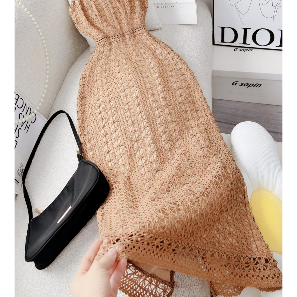 Đầm ren body nâu