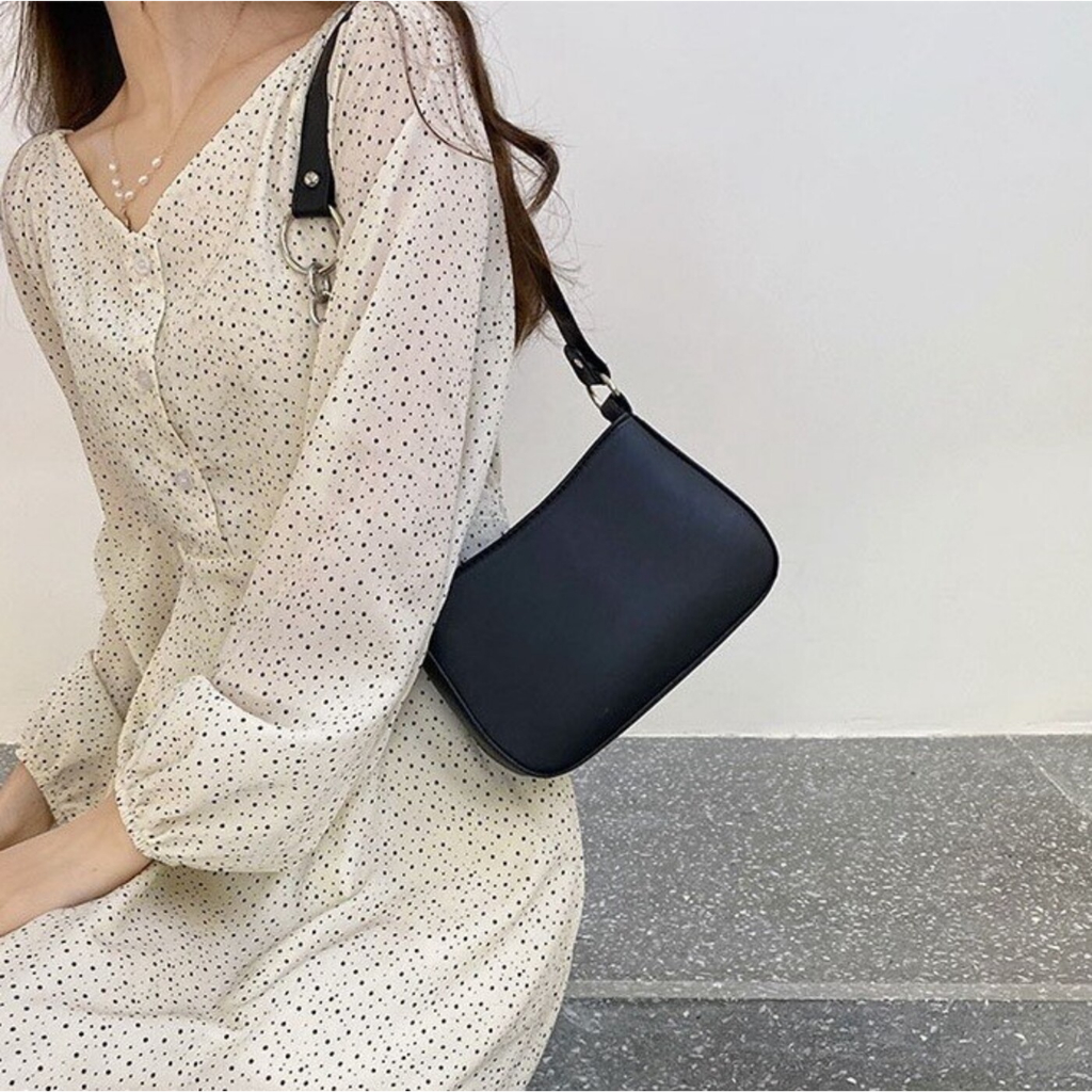 Túi kẹp nách dây da phối xích kèm dây đeo chéo, có ngăn con sz22x13x7cm K52