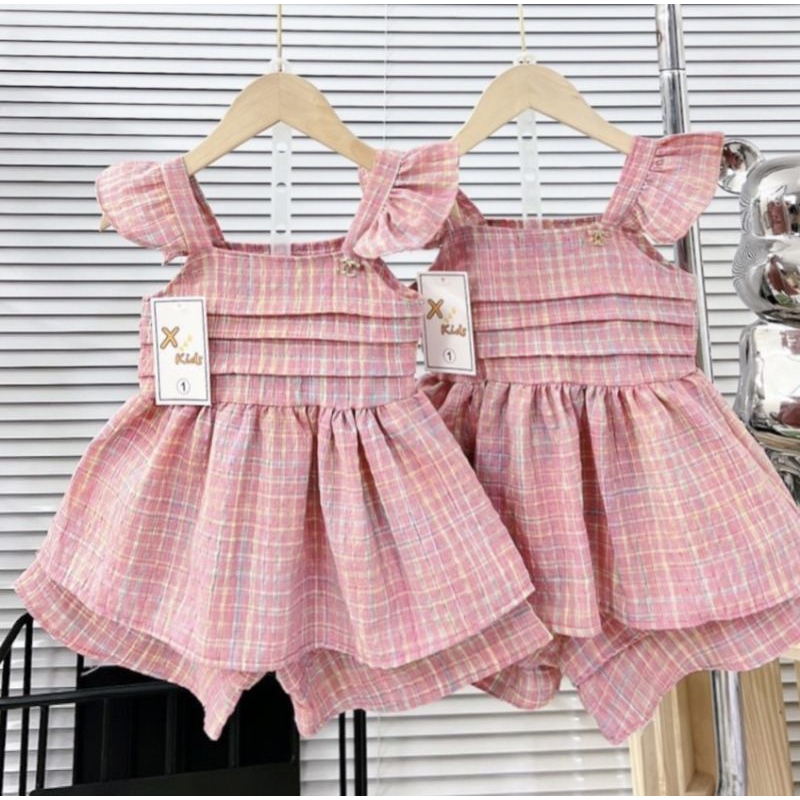 Bộ  kẻ hồng cánh tiên quần tầng 2 lớp xinh xắn bé gái