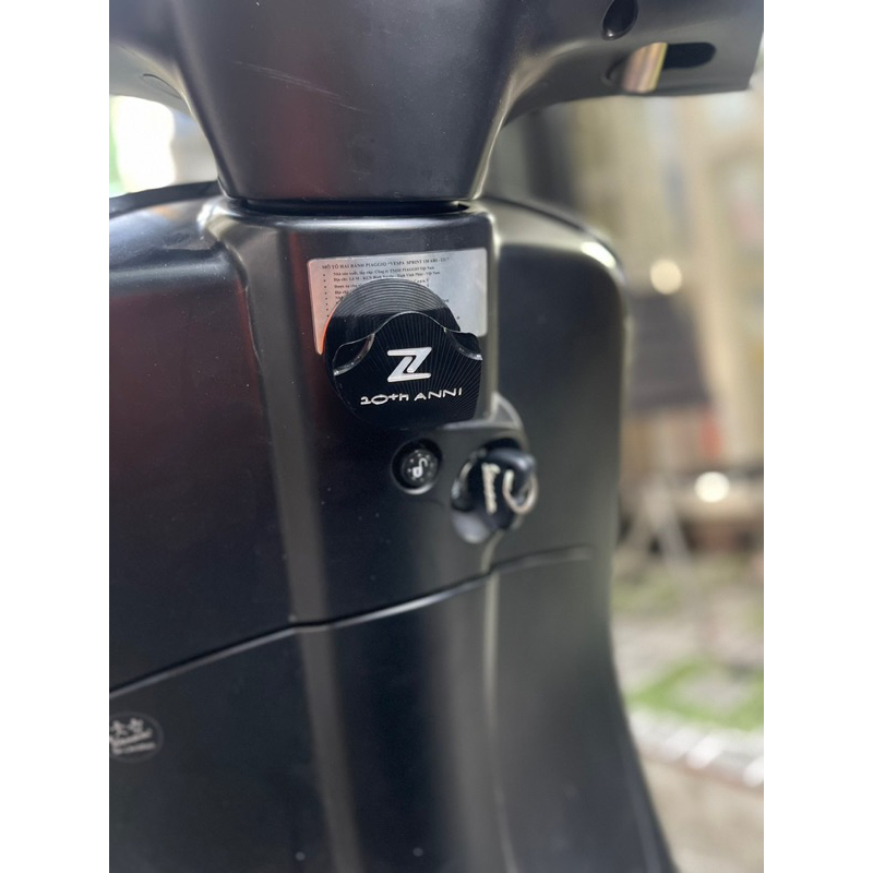 Móc treo bắt vít siêu chắc chắn model 2023 cho VESPA