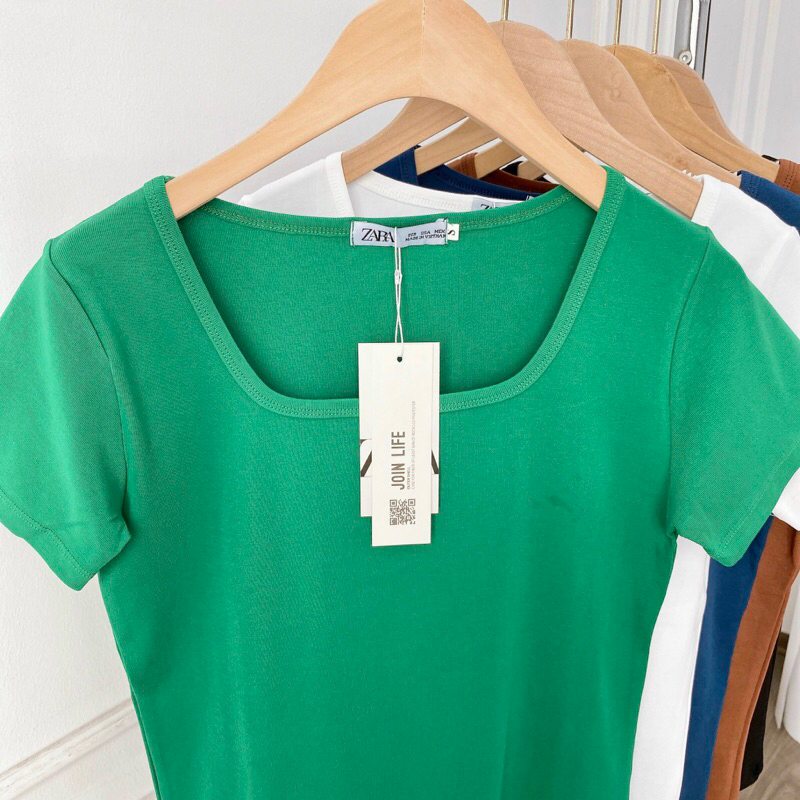 Áo Phông Nữ Cộc Tay Cổ Vuông Chất Thun Cotton Co Giãn Ôm Sát Body, Croptop Nữ Cổ Vuông Dáng Ôm Tay Ngắn - CHELY15