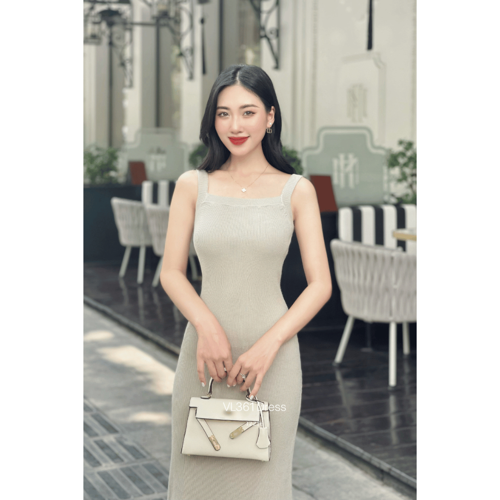 Váy cổ vuông dáng dài VL361