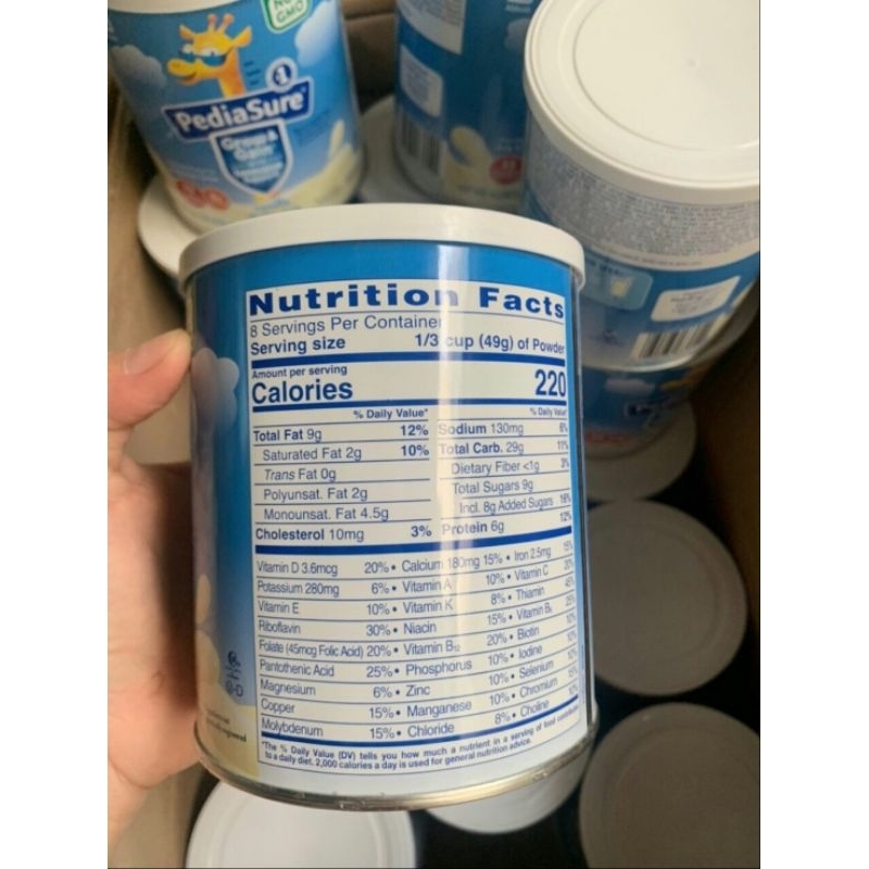 Sữa bột Pediasure Grow & Gain hương vanilla 400g dành cho trẻ của Mỹ