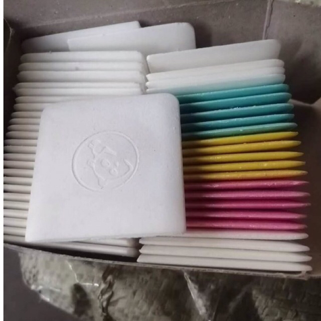 Phấn bay có màu gấu 75 độ bay đi hết hộp 50 viên